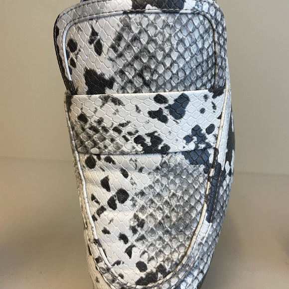 Zara Faux Snakeskin pattern black and white brogue Loafers women’s size 37 - Picture 7 of 9